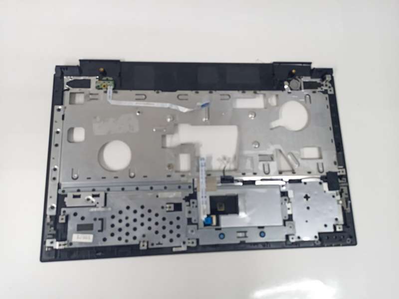Lenovo IdeaPad 15.6" B575 Palmrest w/TouchPad 60.4IJ02.007
