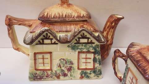 Vintage Keele St Pottery England Hand painted Tea Pot , milk jug and sugar basin