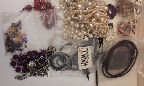 Bulk lot of assorted beads