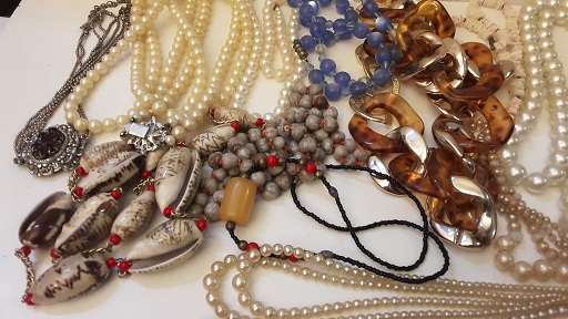 Joblot of 16 Costume Necklaces