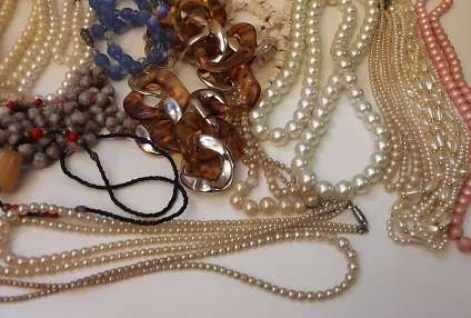 Joblot of 16 Costume Necklaces