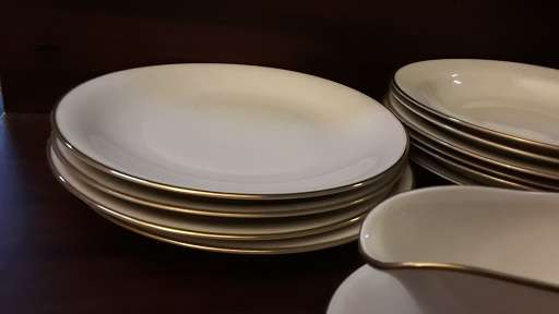11  Piece Bavaria Germany Dinner set