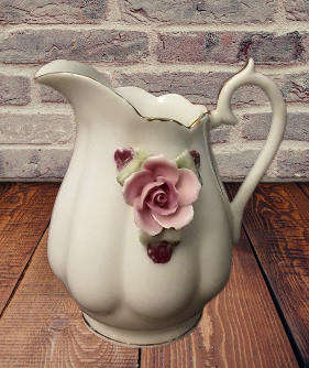 Kingsway hand painted Milk Jug 10 cm