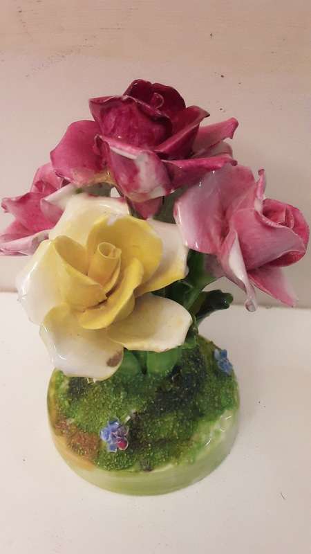Stafforshire England Porcelain  Flowers  11 cm