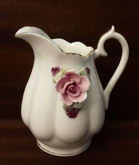 Kingsway hand painted Milk Jug 10 cm