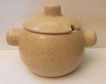 Willsgrove Pottery  Soup Tureen  Lidded Bowl  18 cm x 12 cm
