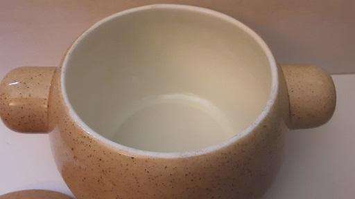 Willsgrove Pottery  Soup Tureen  Lidded Bowl  18 cm x 12 cm