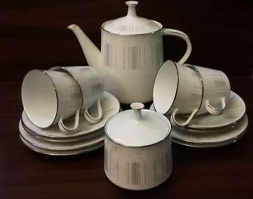 16   Piece Noritake Japan Isabella Tea / Coffee set