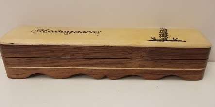 Madagascar Pen Box 18 cm