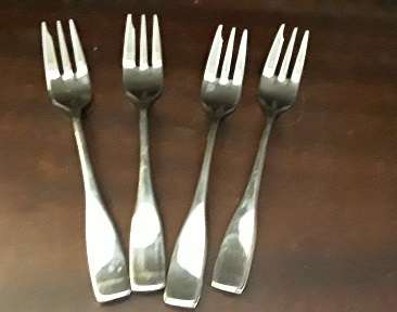 Set of 4 Cake Forks G+H  18-10