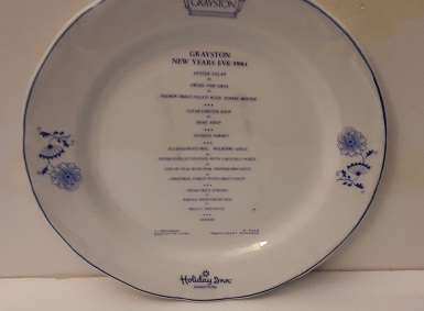 Holiday Inn Grayston New Years Eve 1984 Plate 25 cm