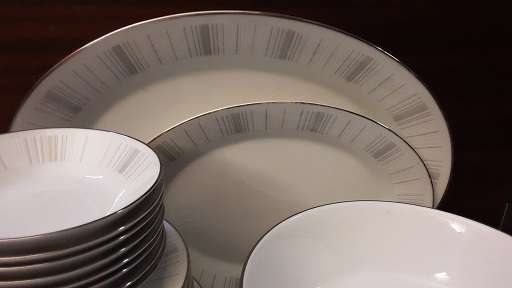 43   Piece Noritake Japan Dinner Set