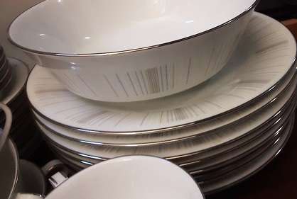 43   Piece Noritake Japan Dinner Set