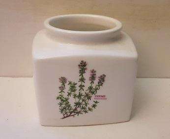 Maxwell Williams Fragrant Garden Thyme Jar 10 x 10 cm