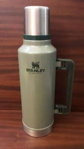 Stanley Classic Vacuum 1.9L Hammertone Green Flask 37 cm