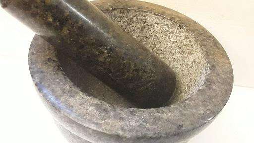 Granite Pestle and Mortar 10 x 14 cm