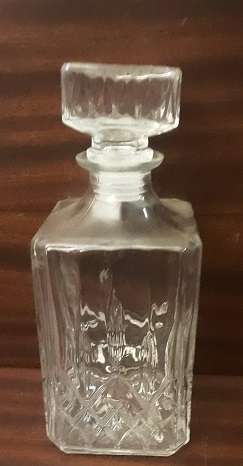 Glass Decanter 23 cm