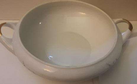 Westminister Australia Fine Porcelain Casserole Lidded Dish  24 cm