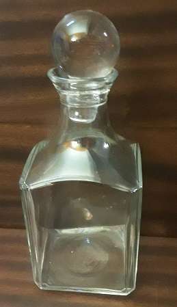 Glass Decanter 23 cm