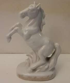 Wien-Hofreitschule  White Porselain Horse Ornament 12 cm x 8 cm