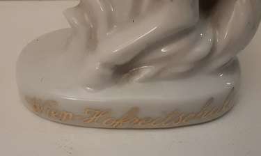 Wien-Hofreitschule  White Porselain Horse Ornament 12 cm x 8 cm