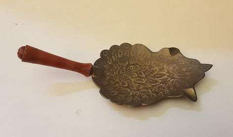 Brass Ashtray with wood Handle 20 cm x 9 cm