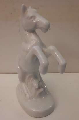 Wien-Hofreitschule  White Porselain Horse Ornament 12 cm x 8 cm