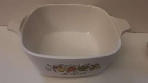 Corning Ware  700 ml -13 cm x 6 cm dish