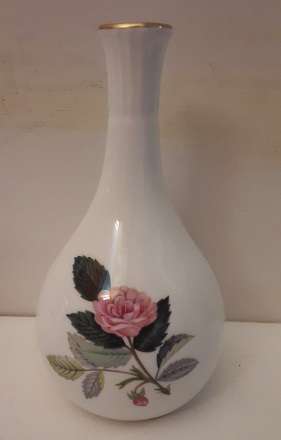 Wedgwood Hathaway Rose  Vase 13.5 cm