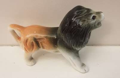 Lion Ornament 8 cm