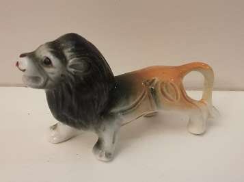 Lion Ornament 8 cm