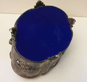 Vintage Jewellery / trinket Box 12 x 7 cm