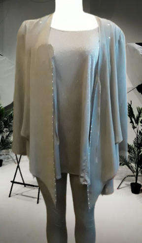 Zeiqer Black Polyester , Vicose  Double Layer with  glitter Top Label Size 50