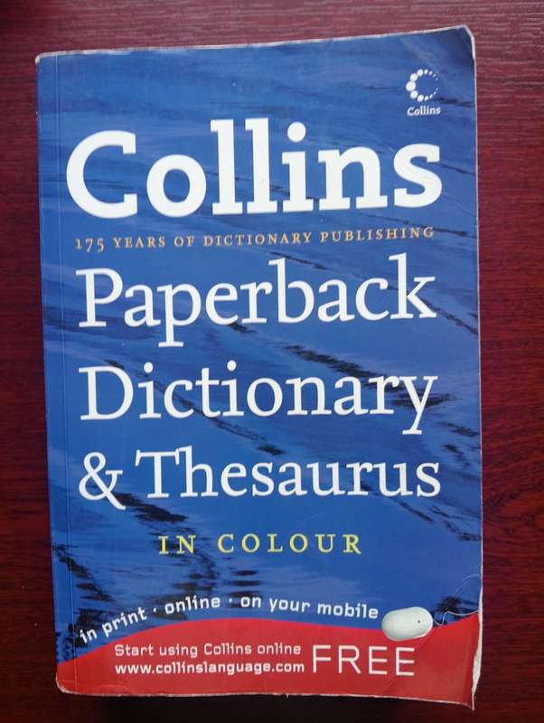 Collins Pocket Dictionary and Thesaurus - COLLINS