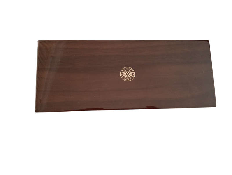 Stunning SA Mint Wooden Box - Holds 5 x Gold Coins Encapsuled Gold Coin