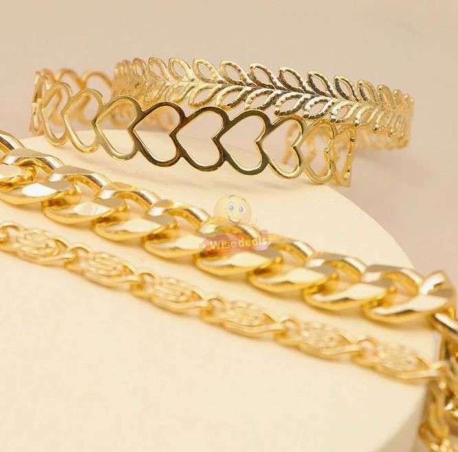 4 Piece Ladies Bracelet Set in a Complimentary Gift Box