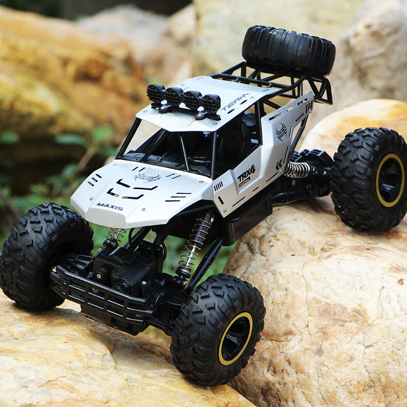1:8 Huge! RC Bigfoot Off-Road Tracer, 4WD, Rubber Tires, 2.4Ghz Radio, Perfect CHRISTMAS GIFT!