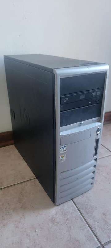 HP Compaq DC7700P Core 2 Duo Desktop Pc, NO RAM, NO HDD