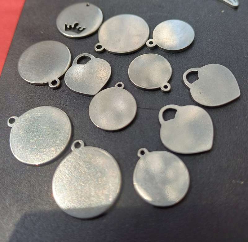 Stainless steel blank charms(12)can be engraved