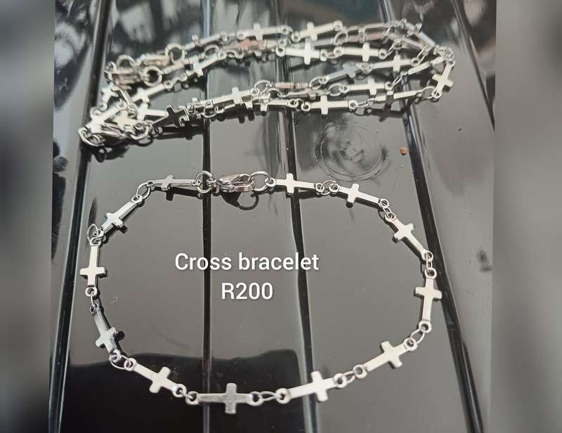 Titanium cross bracelet beautiful..High quality won't fade or tarnish