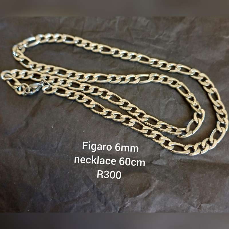 6mm titanium Figaro necklace..High quality won't fade or tarnish