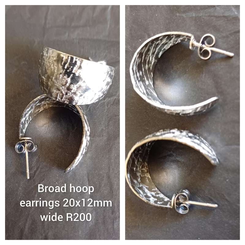 20 x12mm broad titanium hoops..High quality won't fade or tarnish