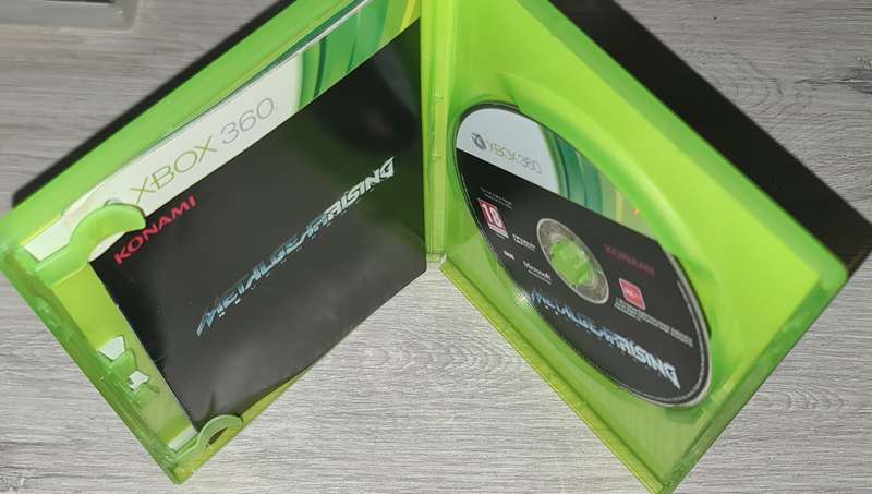 Metal Gear Rising Revengeance - XBOX 360