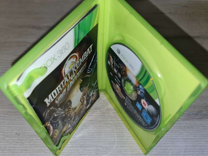 Mortal Kombat vs DC Universe - XBOX 360