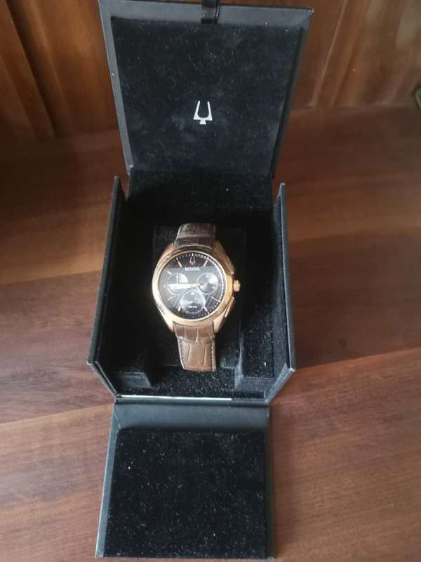 Bulova curv 242 khz