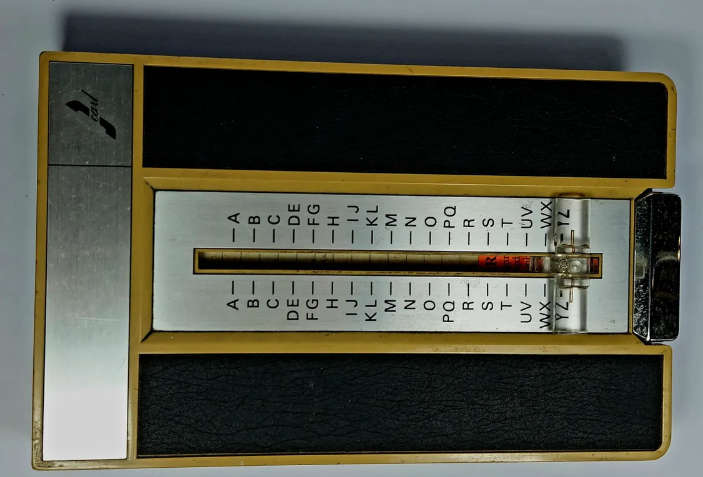 Vintage Flip Open A-Z Address Book