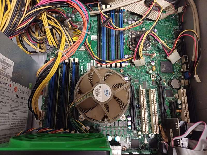 SuperMicro X8DA3 Server