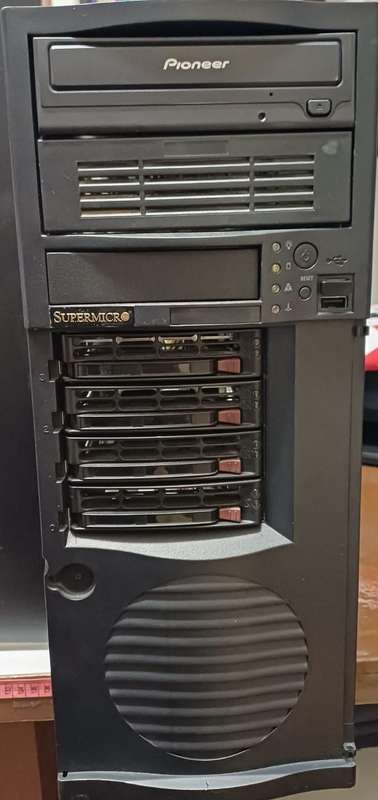 SuperMicro X8DA3 Server