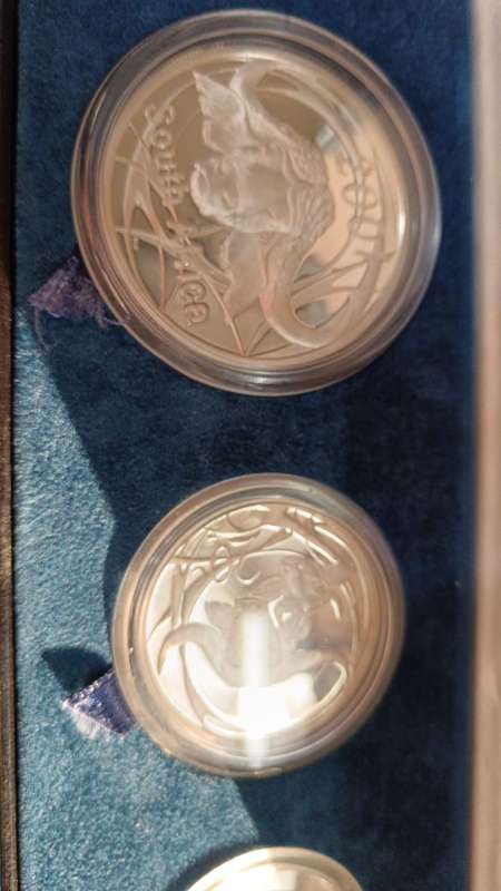 2001 Wildlife Proof Set - African Buffalo