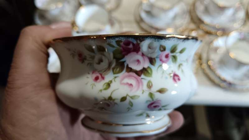 Royal Albert Cottage Garden Tea set